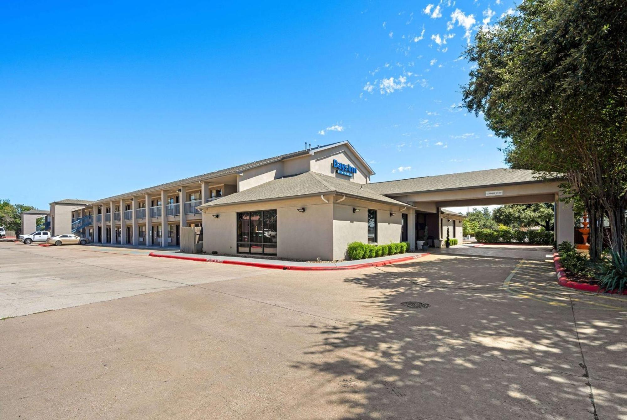 Days Inn By Wyndham Round Rock Kültér fotó